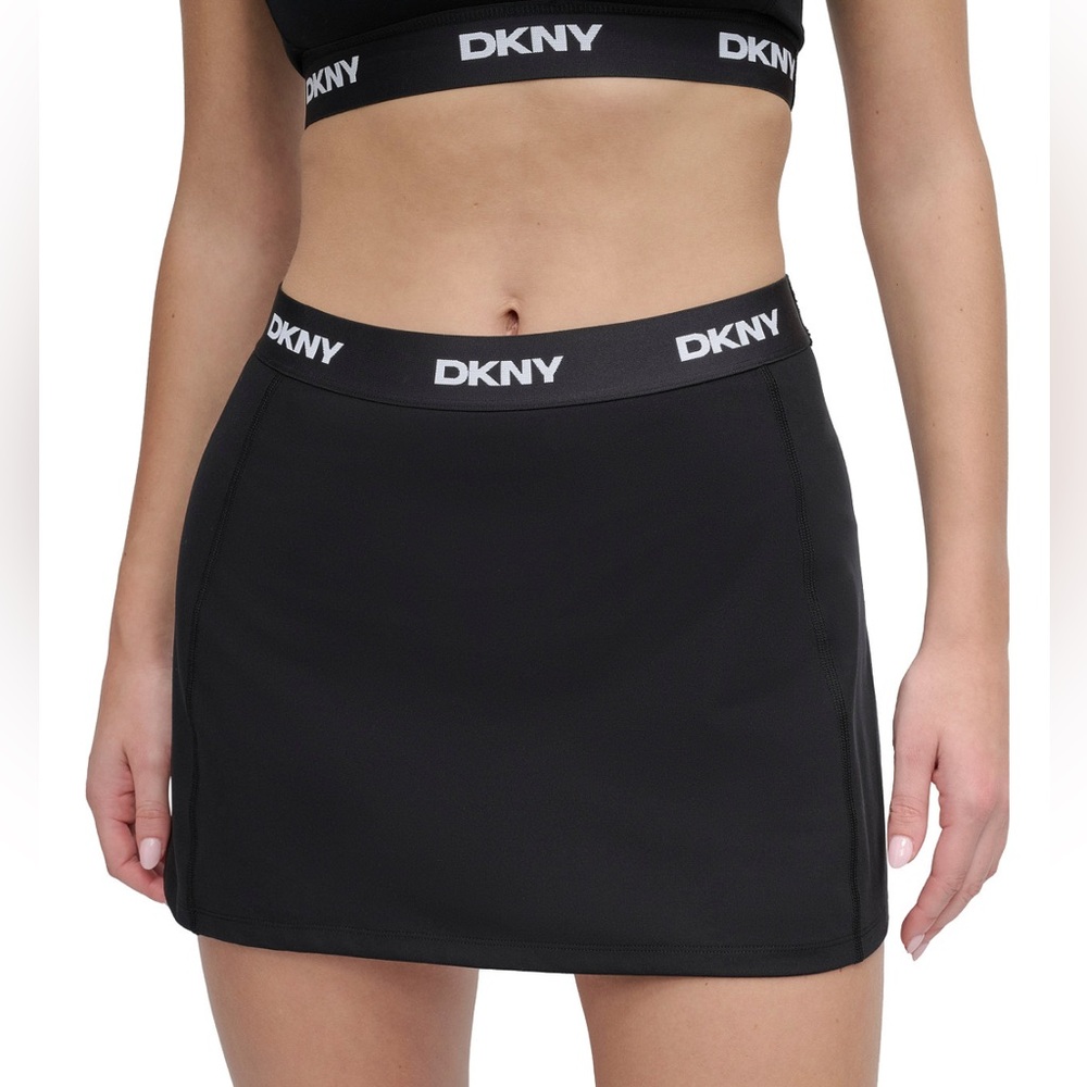 DKNY Women's Logo-Waistband Balance Compression Skort
